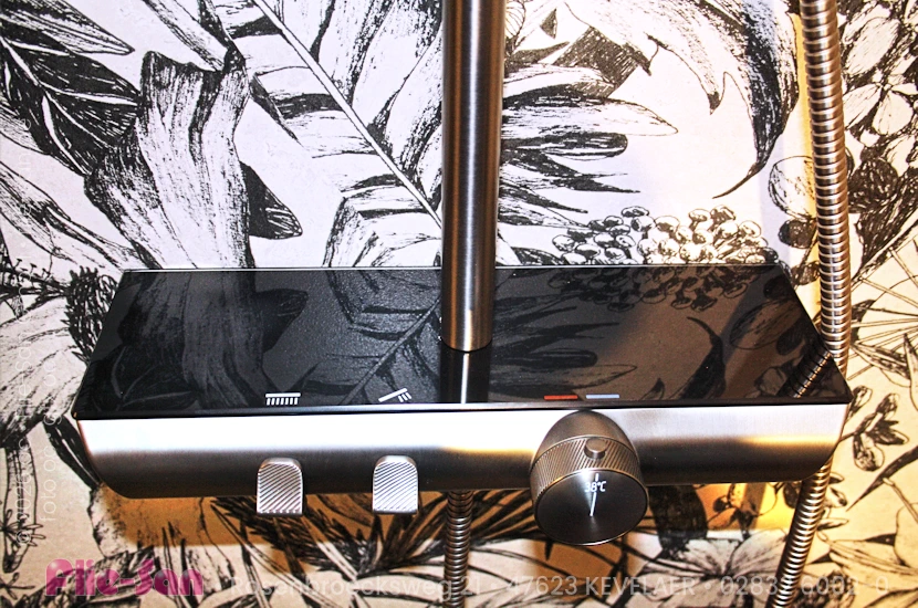 Flie-San · Fliesen Sanitär · Ausstellung • Tiles Sanitation · Showroom 5151