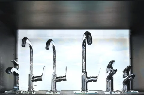 Flie-San · Fliesen Sanitär · Galerie der Armaturen • Tiles Sanitation · Gallery of Armatures